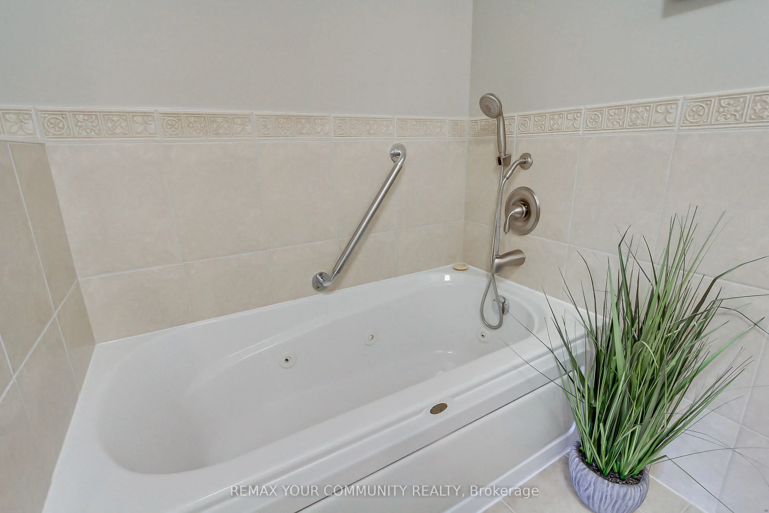 23 Reddington Drive #5