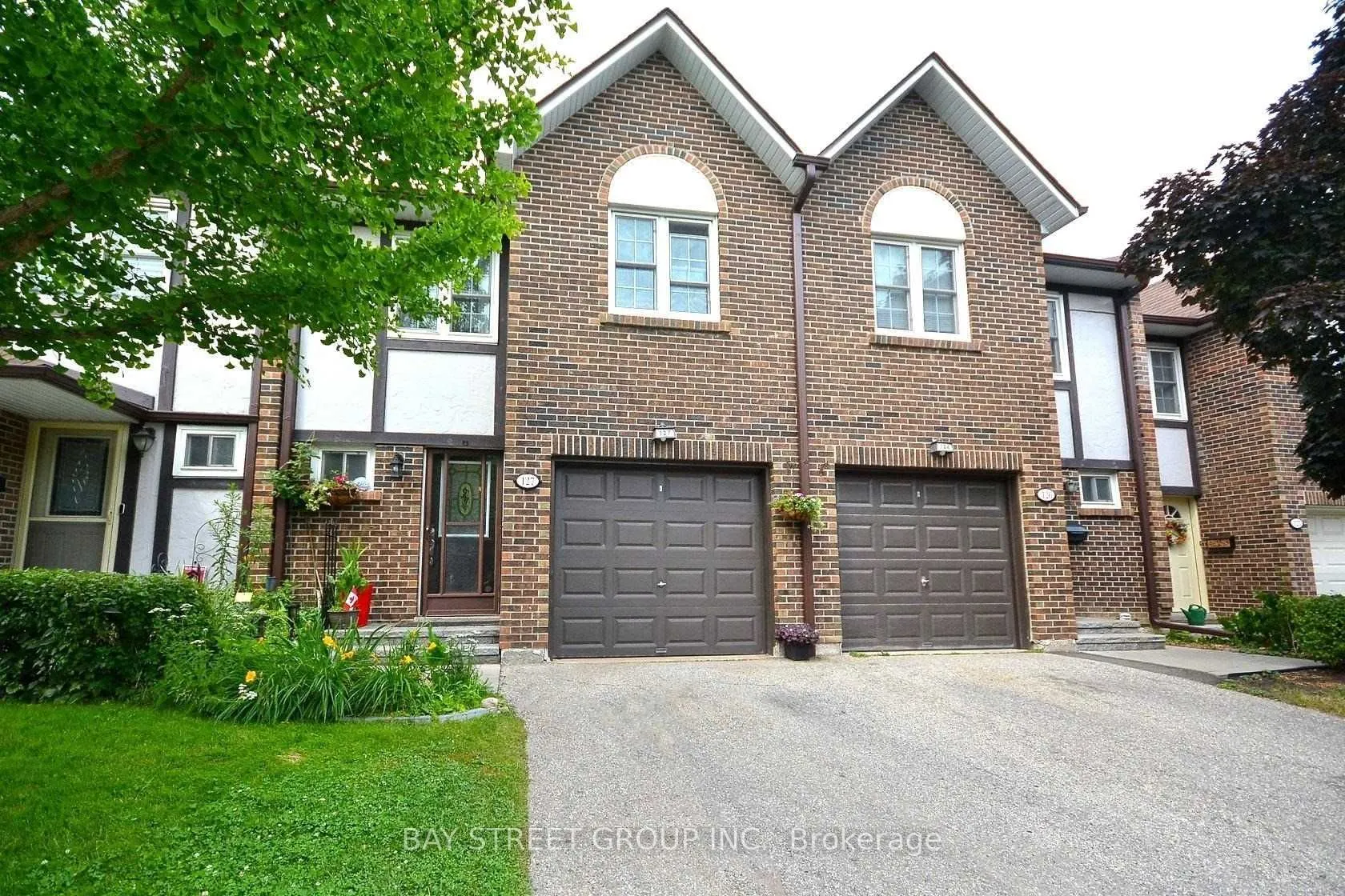 2120 Rathburn Road E #127