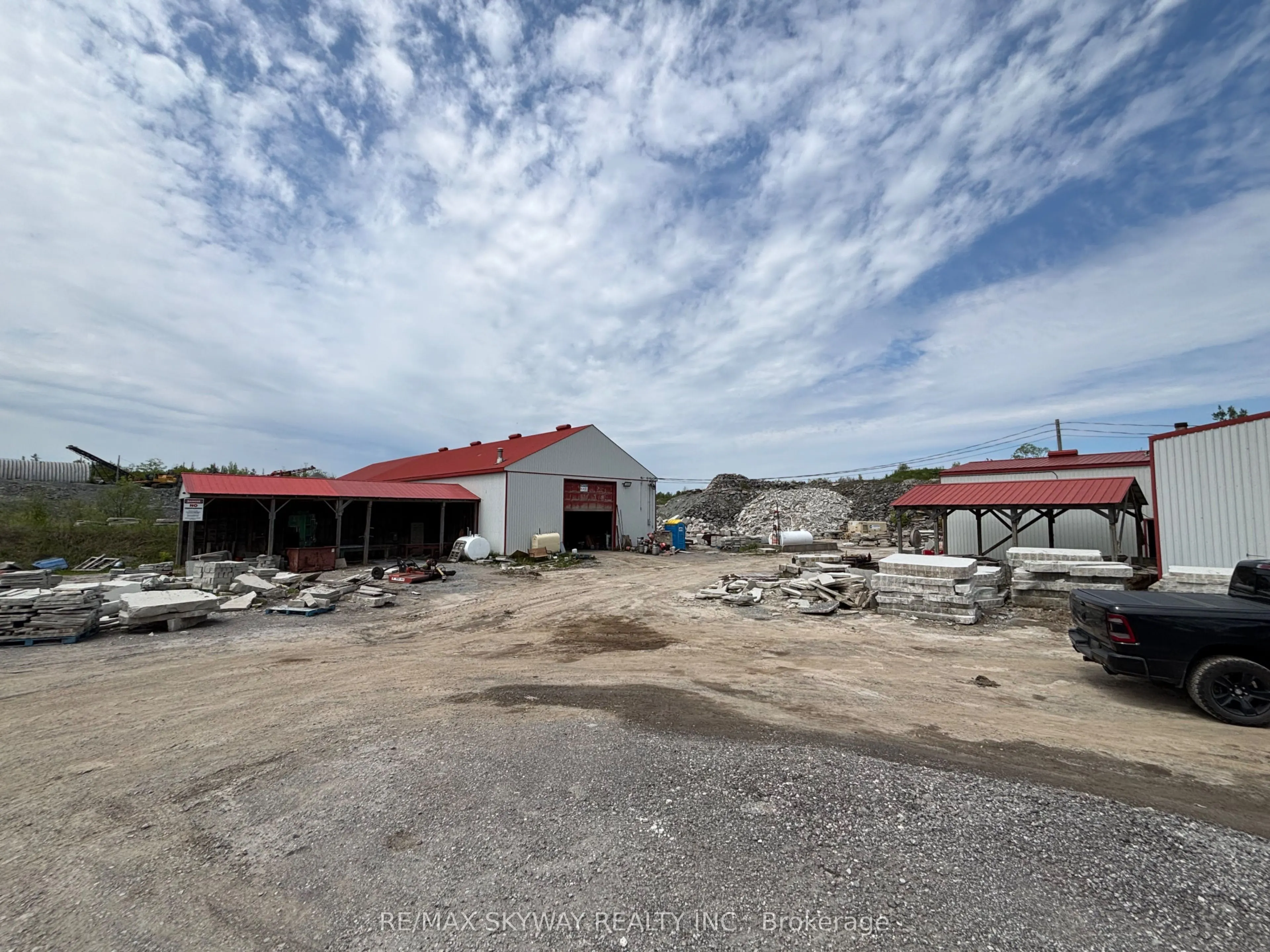 11489 17 Side Road