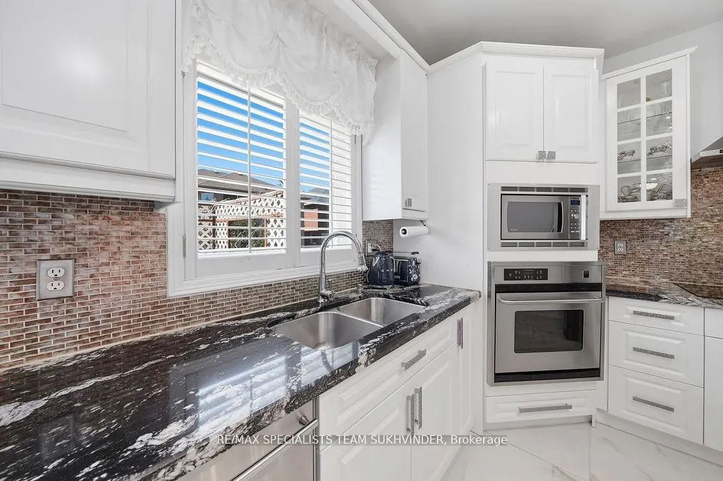 7148 Lowville Heights