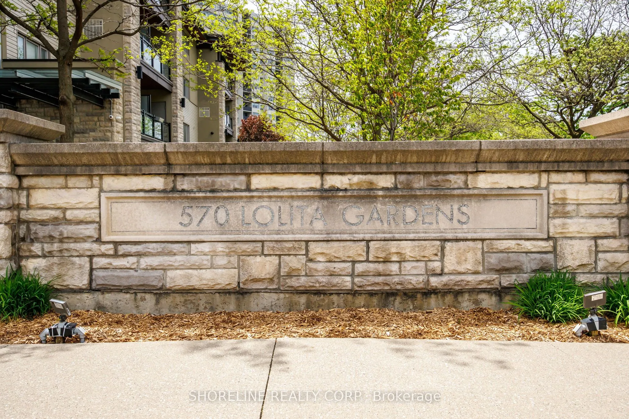 570 Lolita Gardens #401