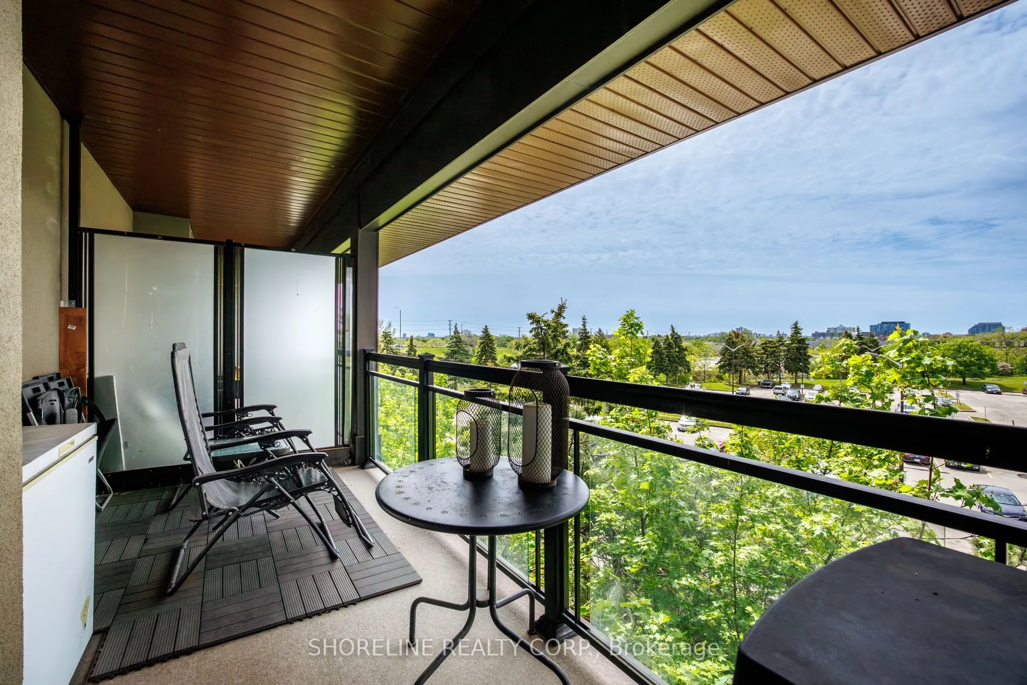 570 Lolita Gardens #401