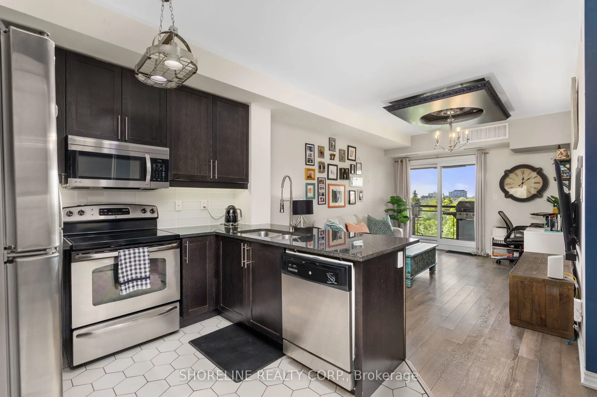 570 Lolita Gardens #401