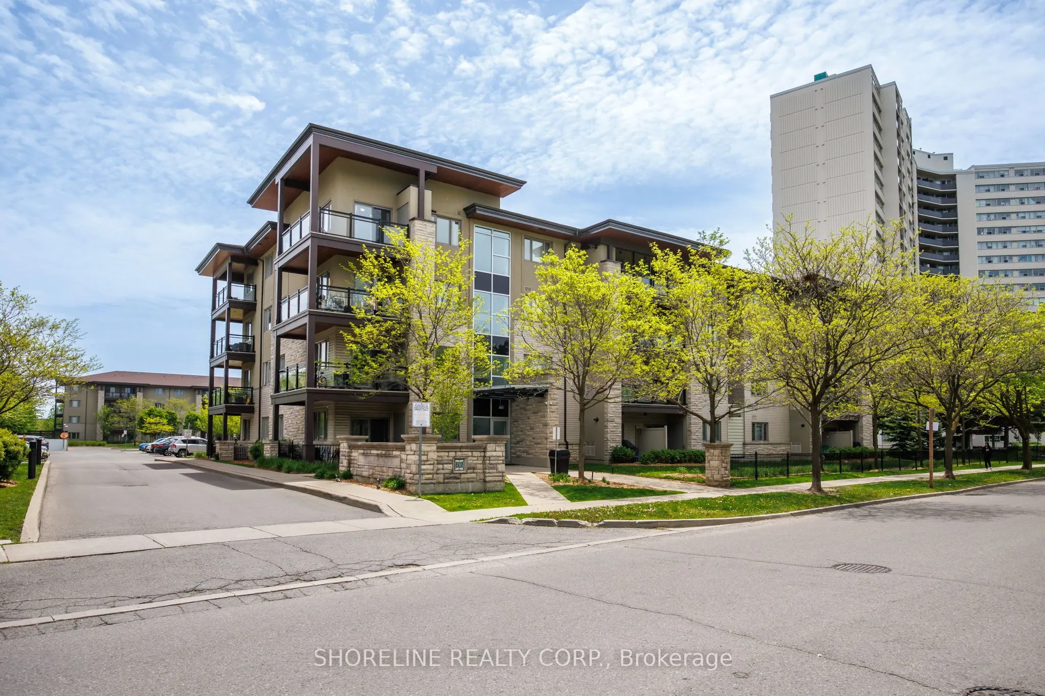 570 Lolita Gardens #401