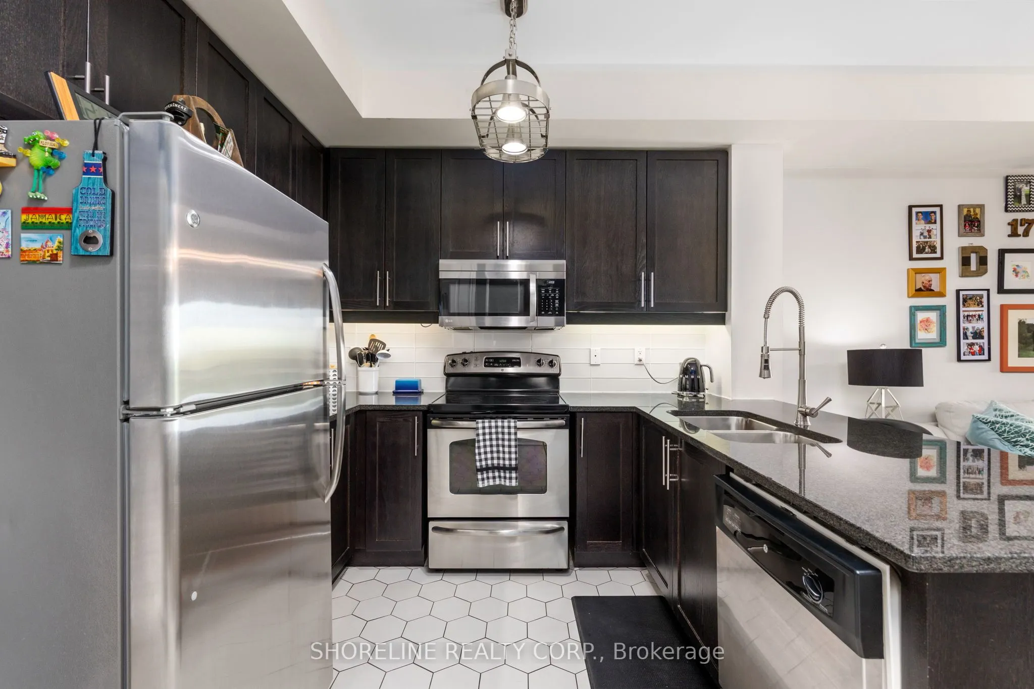 570 Lolita Gardens #401