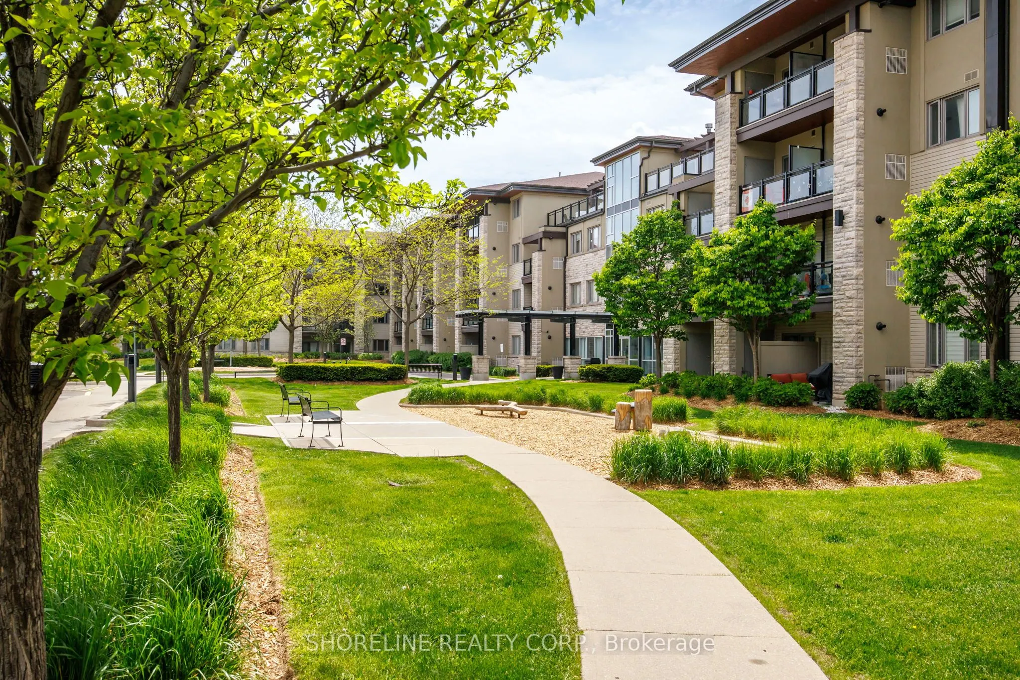 570 Lolita Gardens #401