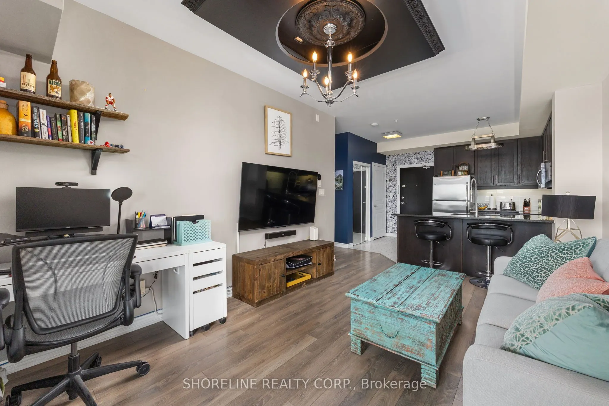 570 Lolita Gardens #401