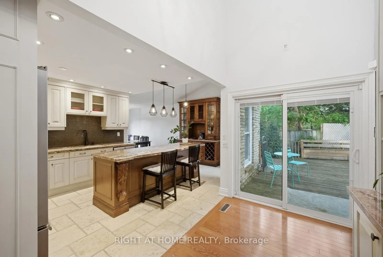 6415 Dunray Court
