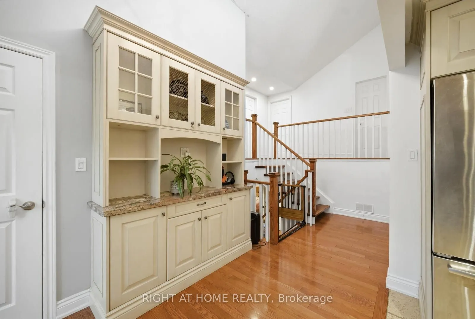 6415 Dunray Court
