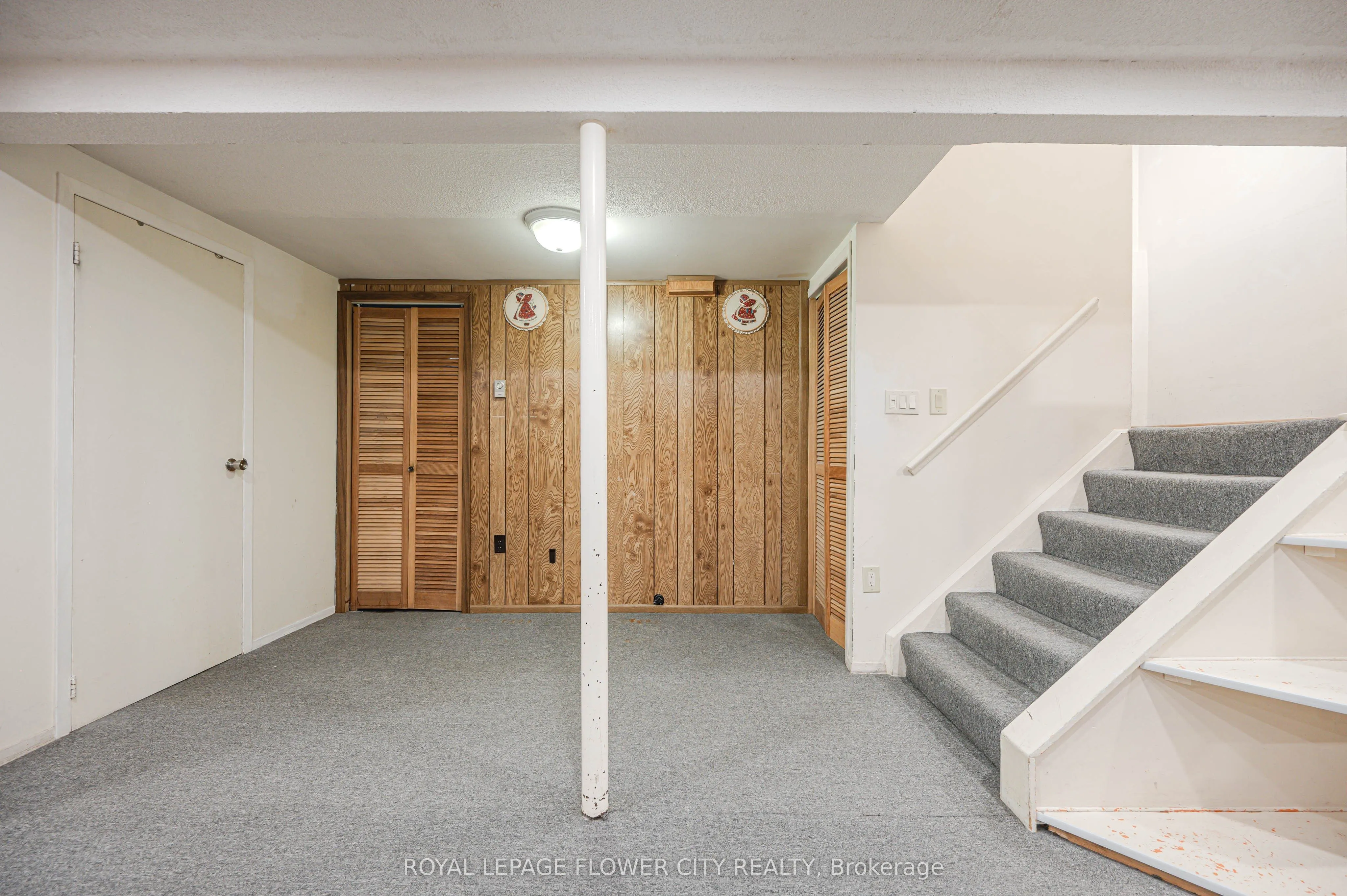 16 Gleneaden Court