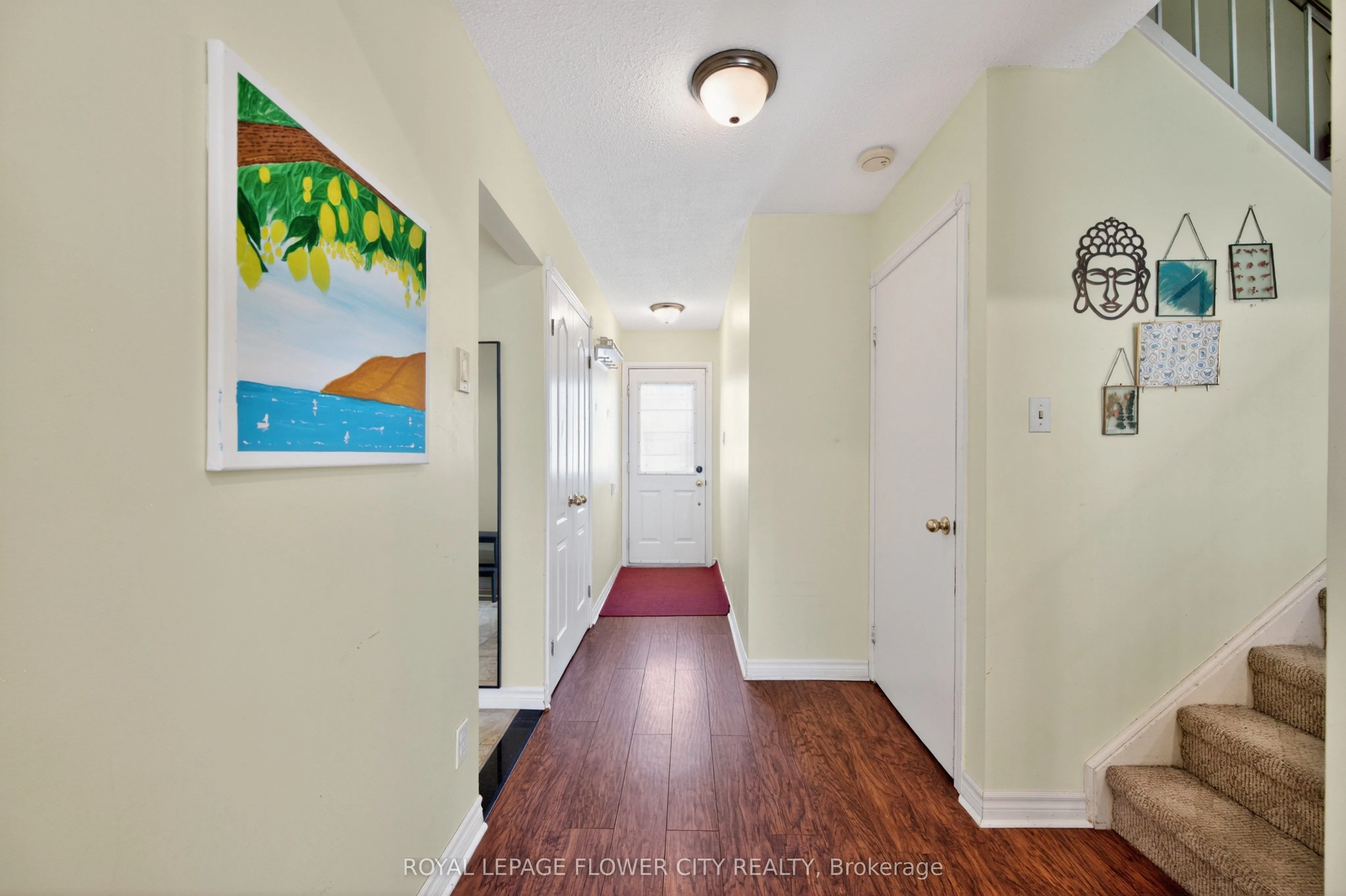 16 Gleneaden Court