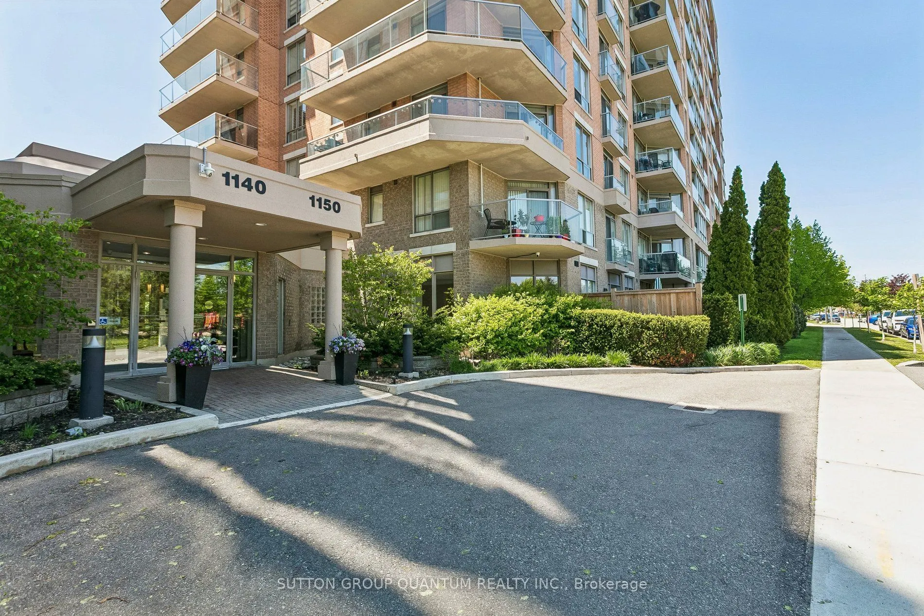 1150 PARKWEST Place #307