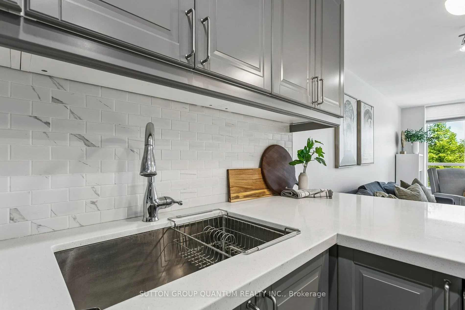 1150 PARKWEST Place #307