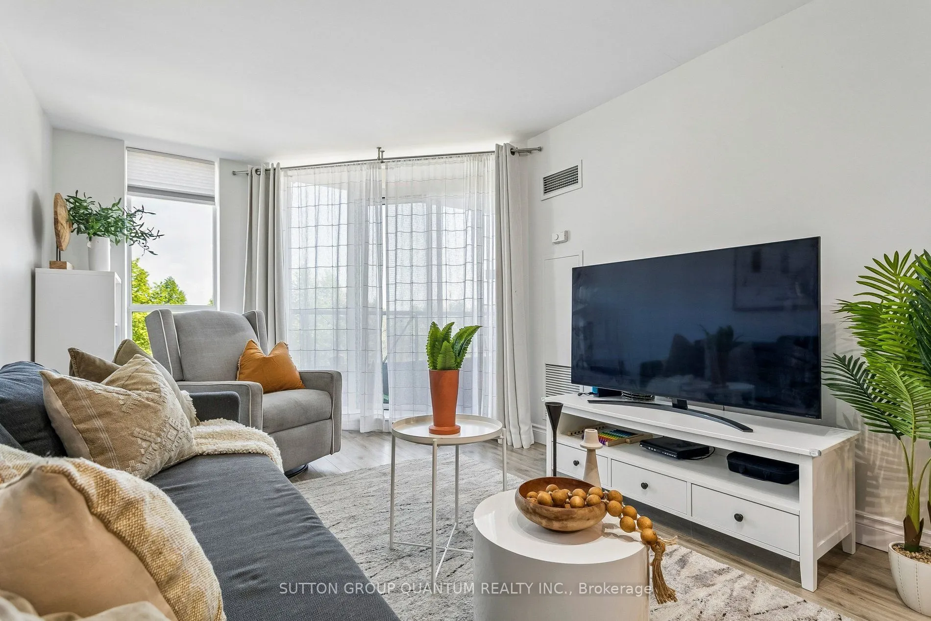 1150 PARKWEST Place #307
