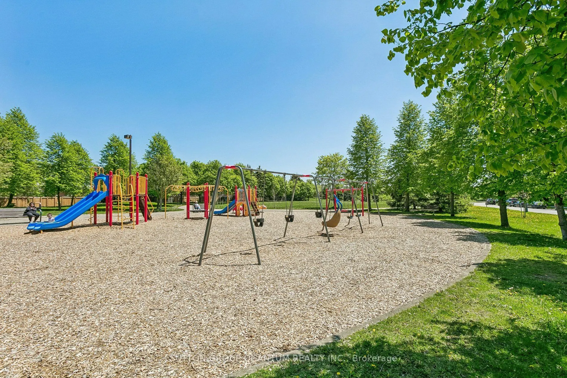 1150 PARKWEST Place #307