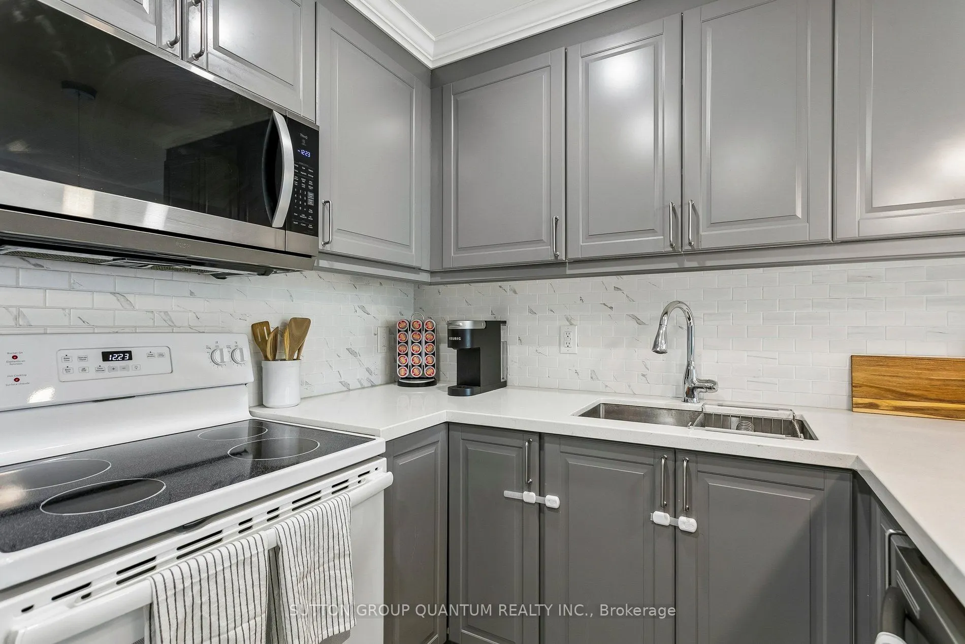 1150 PARKWEST Place #307