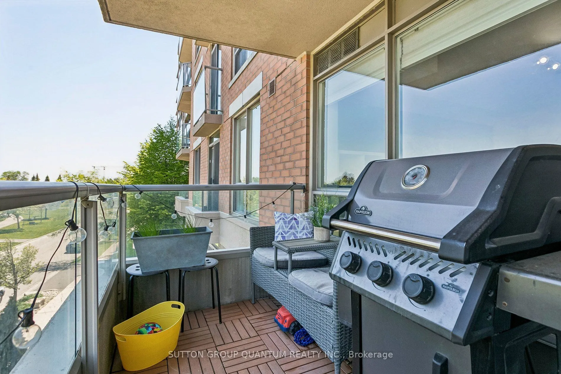 1150 PARKWEST Place #307