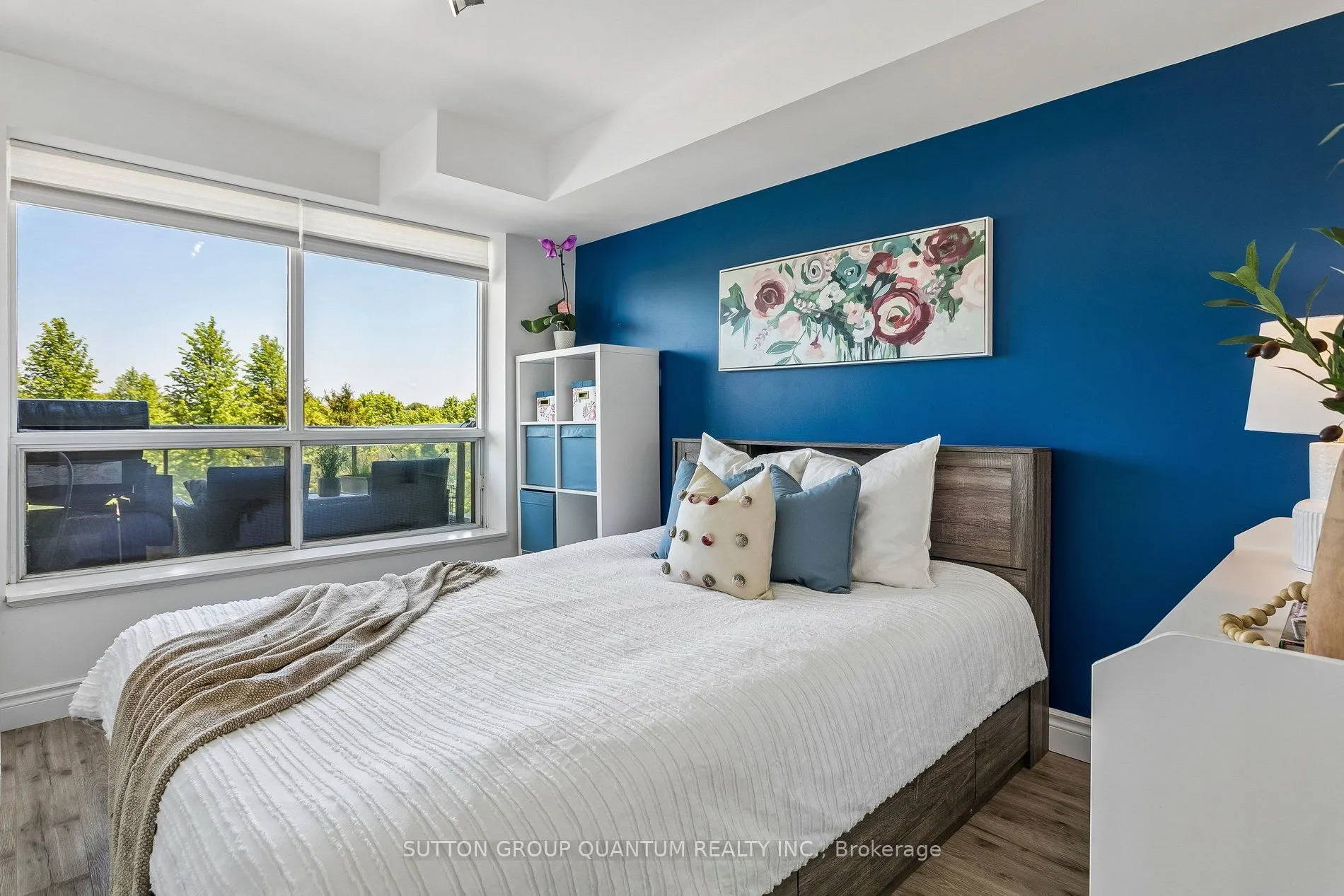 1150 PARKWEST Place #307