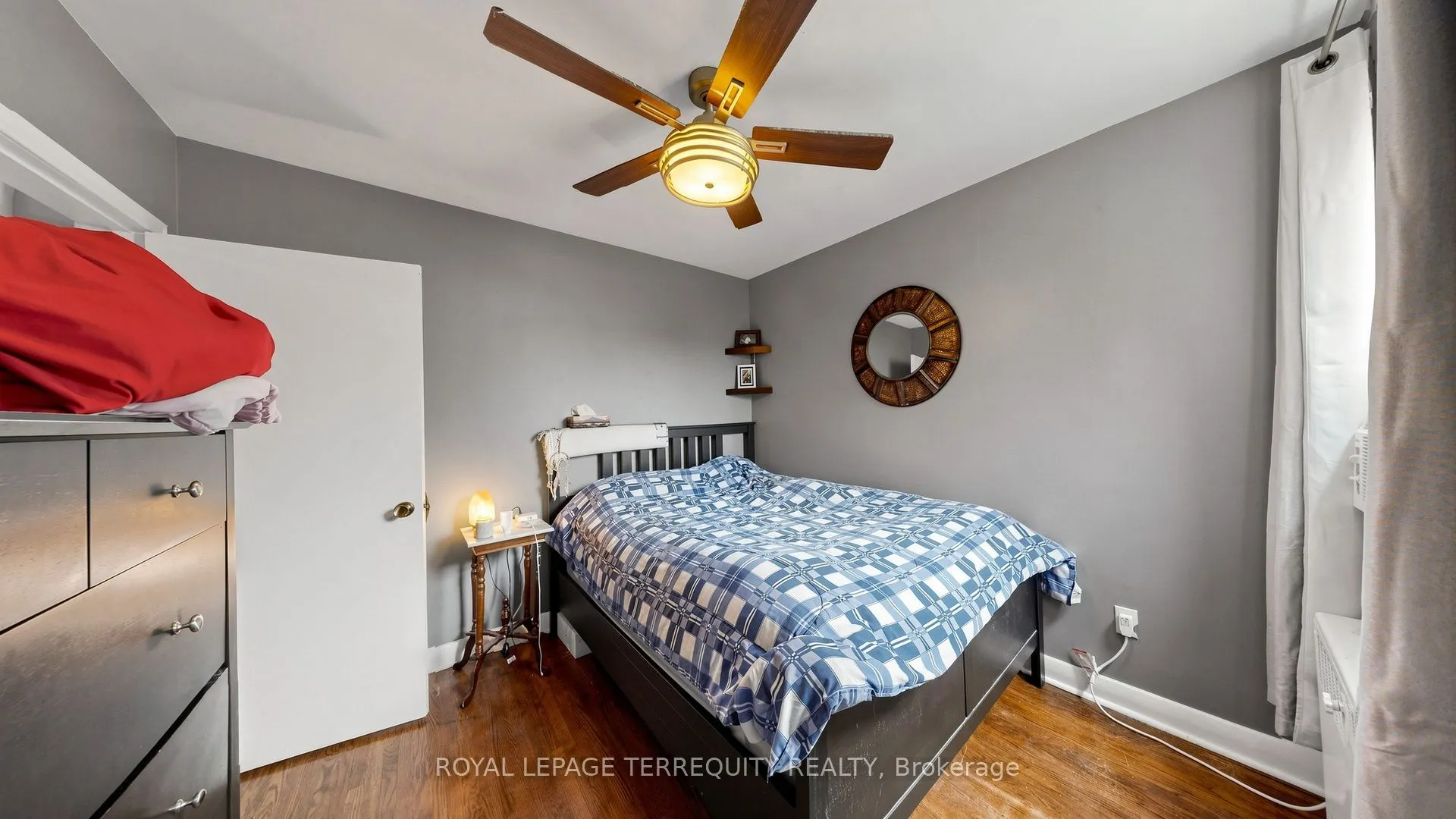 321 Lakeshore Road E