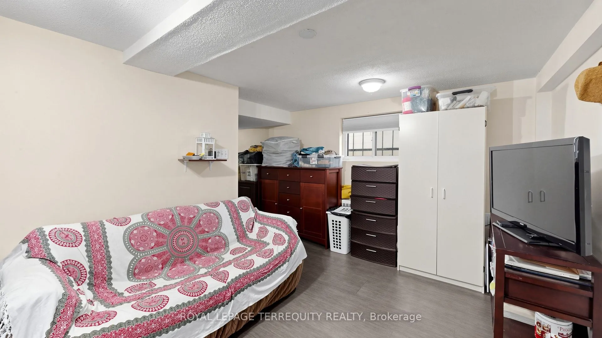 321 Lakeshore Road E