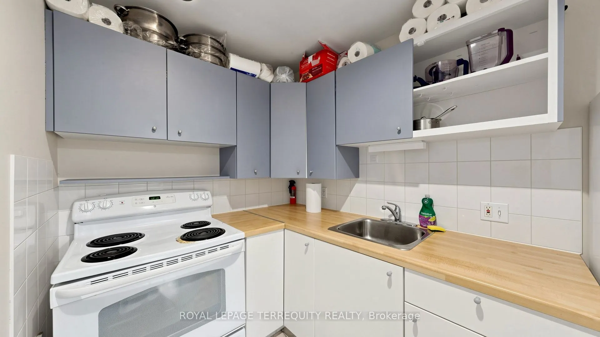 321 Lakeshore Road E