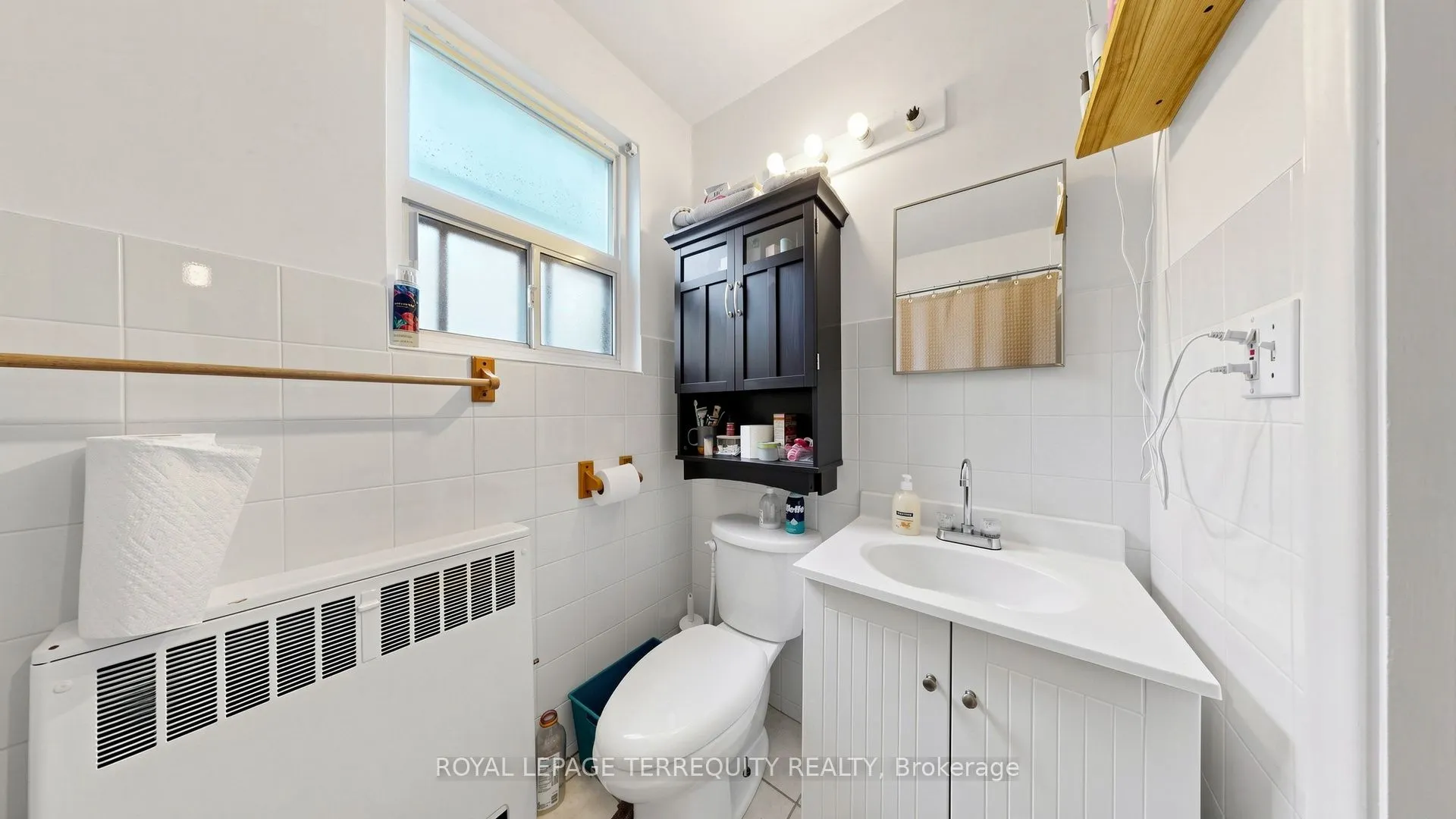 321 Lakeshore Road E