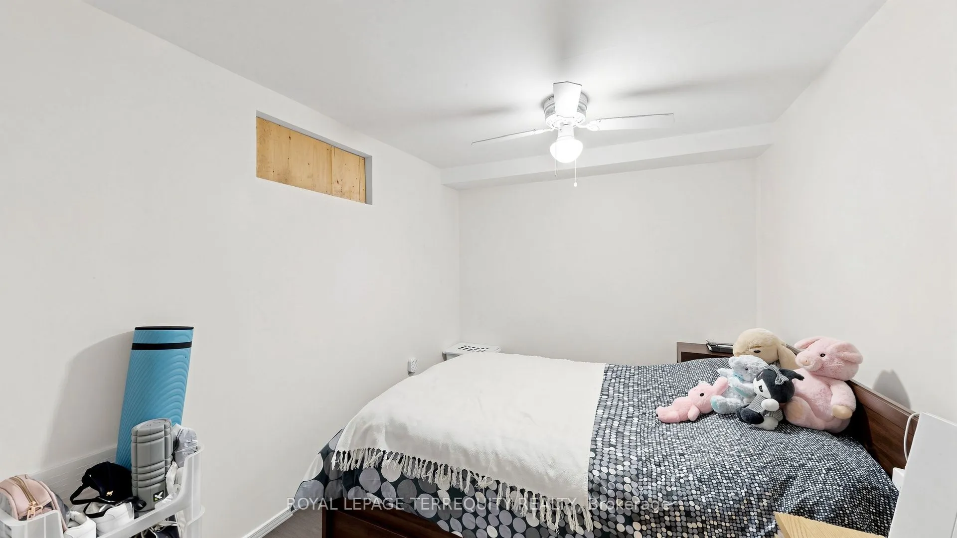 321 Lakeshore Road E