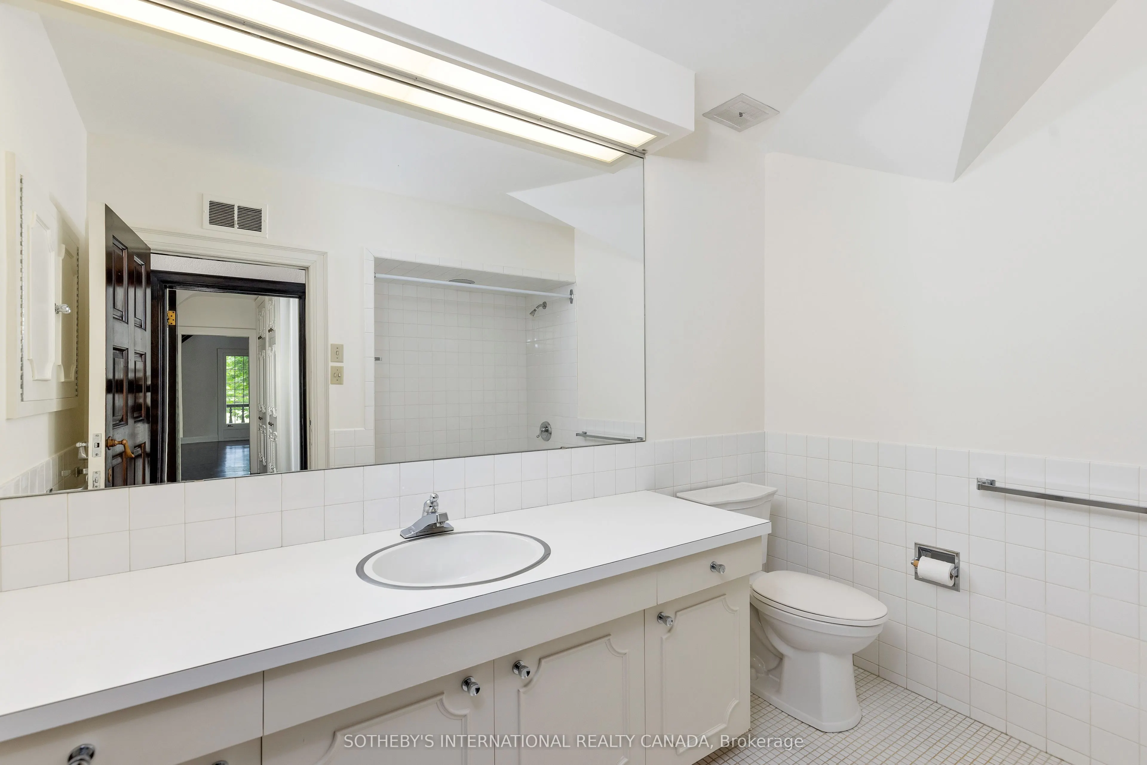 38 Edenbrook Hill