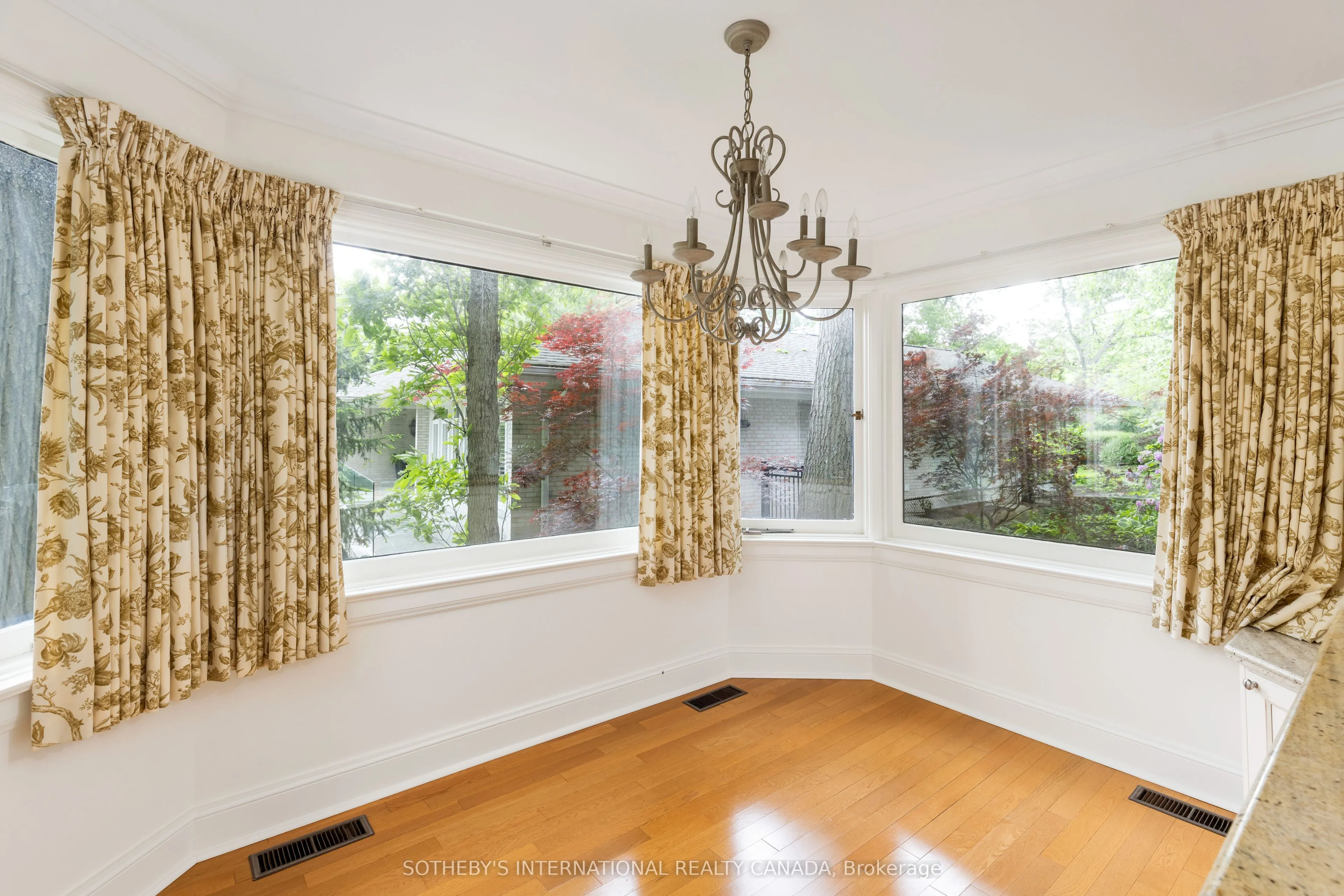 38 Edenbrook Hill