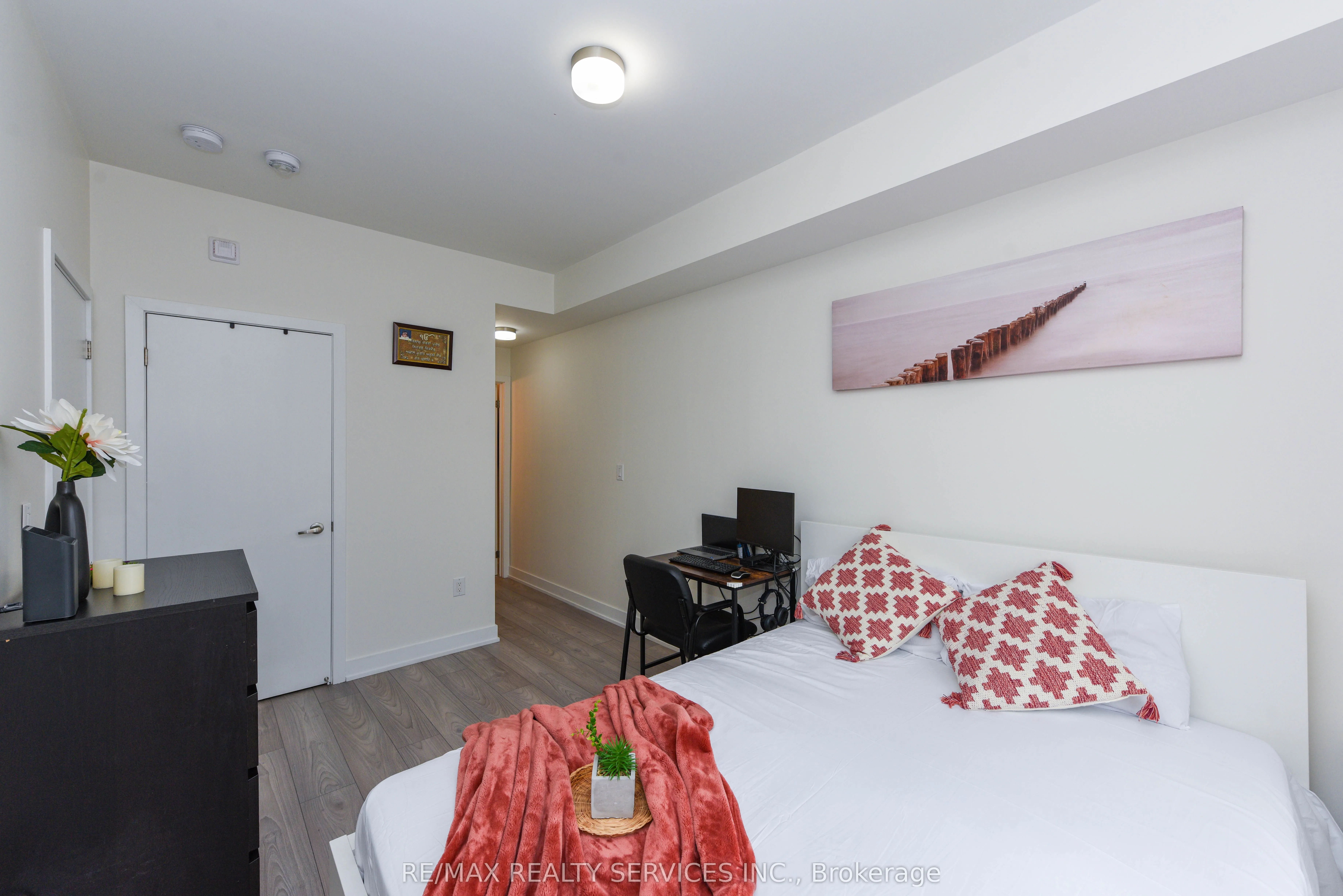 3476 Widdicombe Way #8