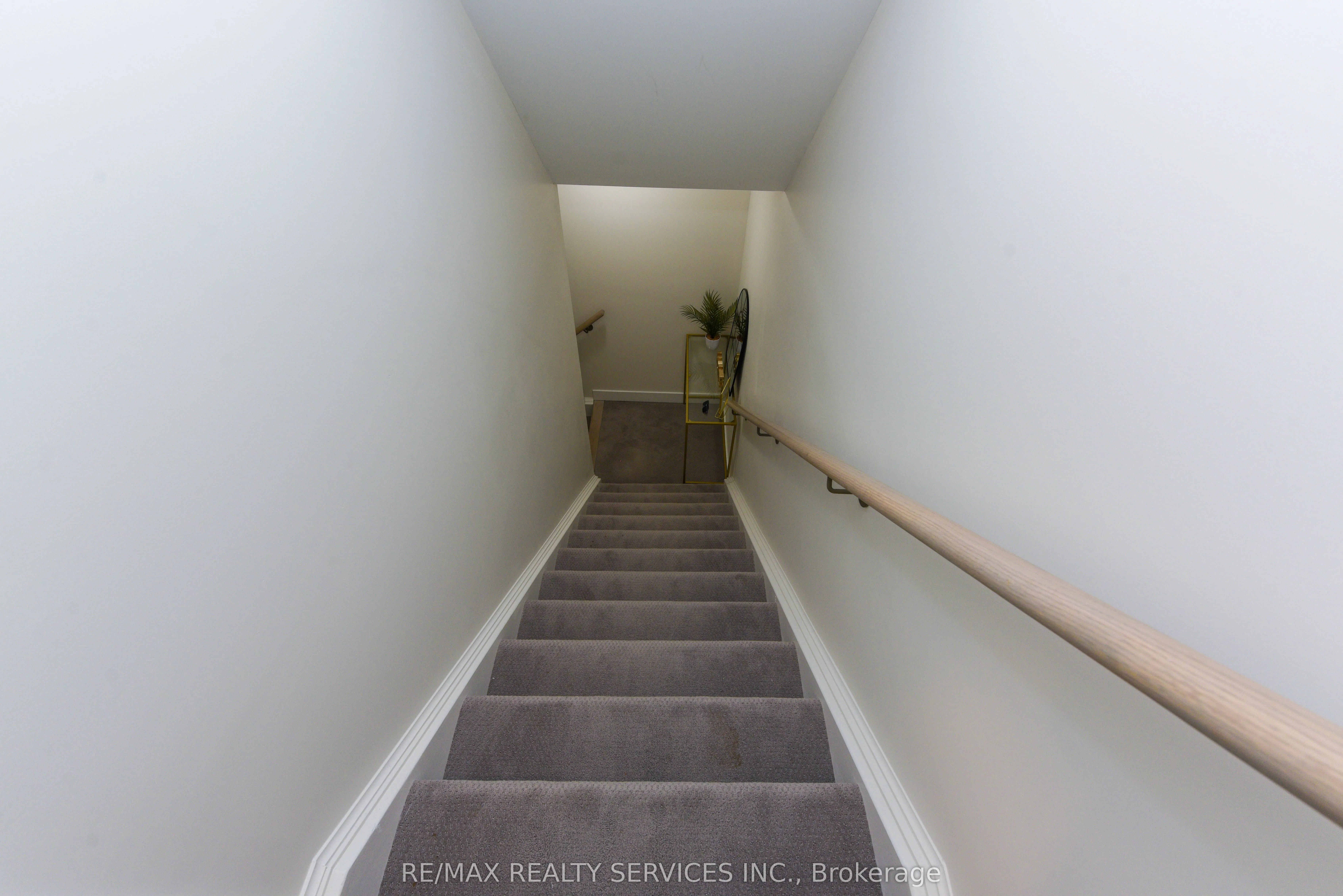 3476 Widdicombe Way #8