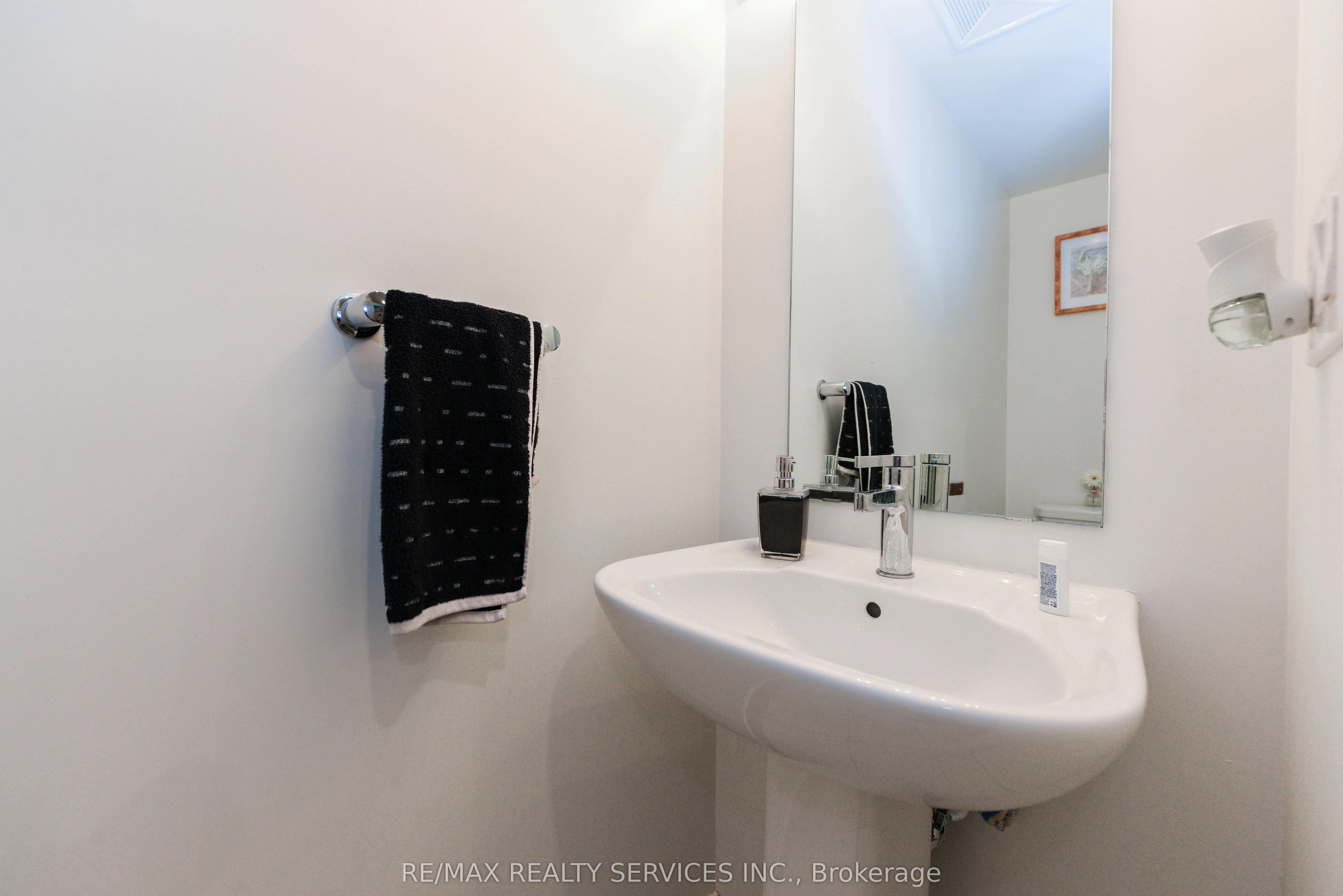 3476 Widdicombe Way #8