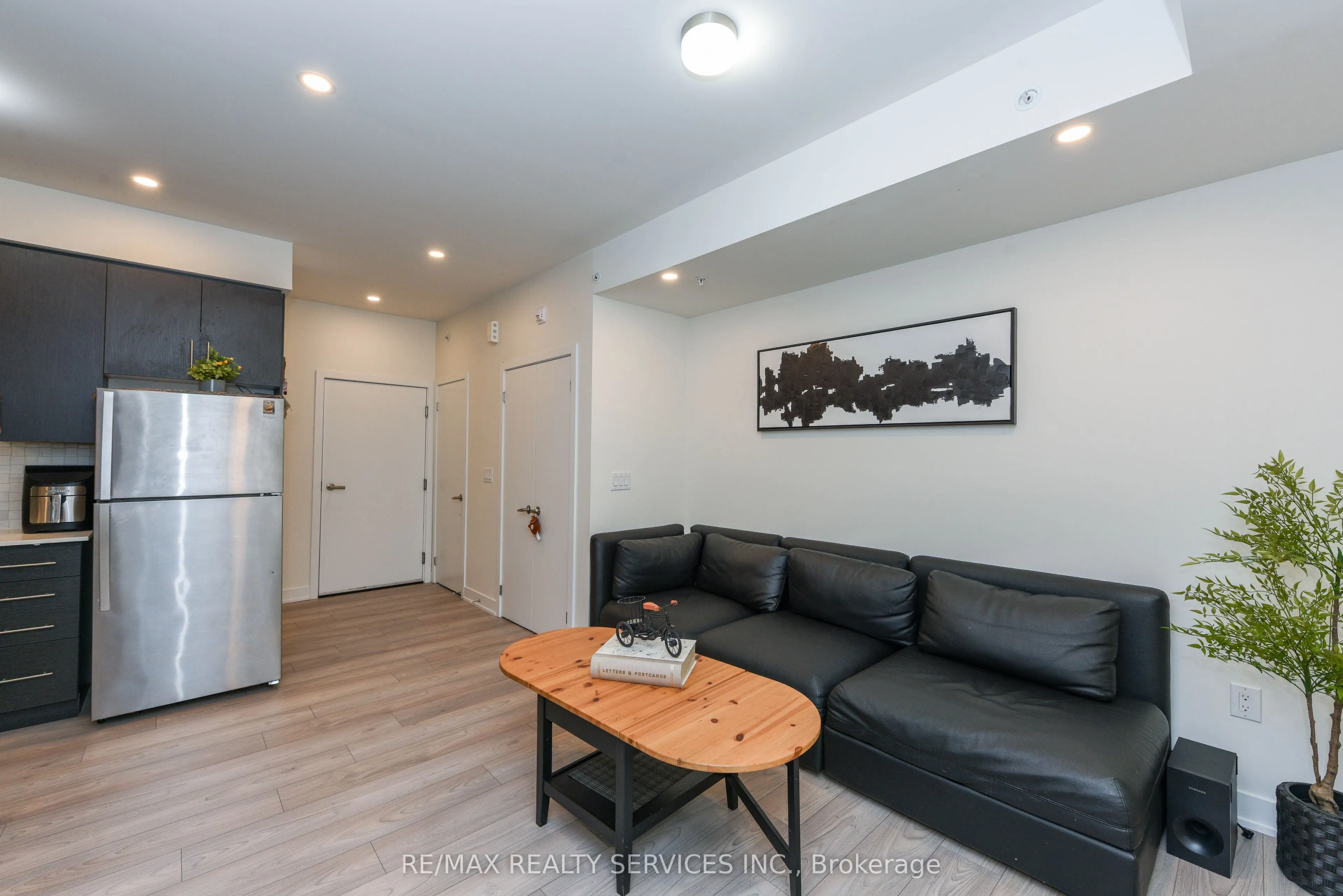 3476 Widdicombe Way #8