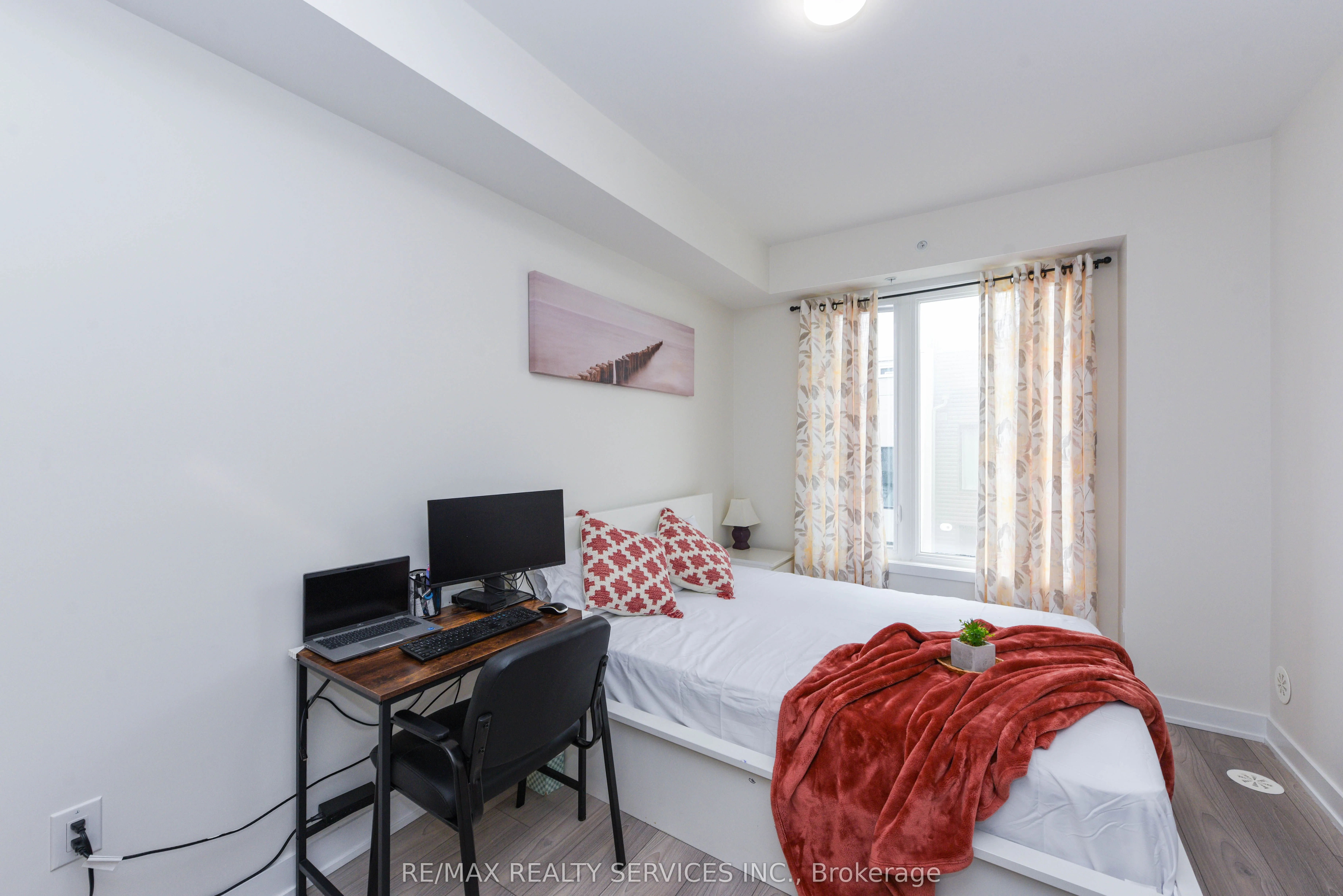 3476 Widdicombe Way #8