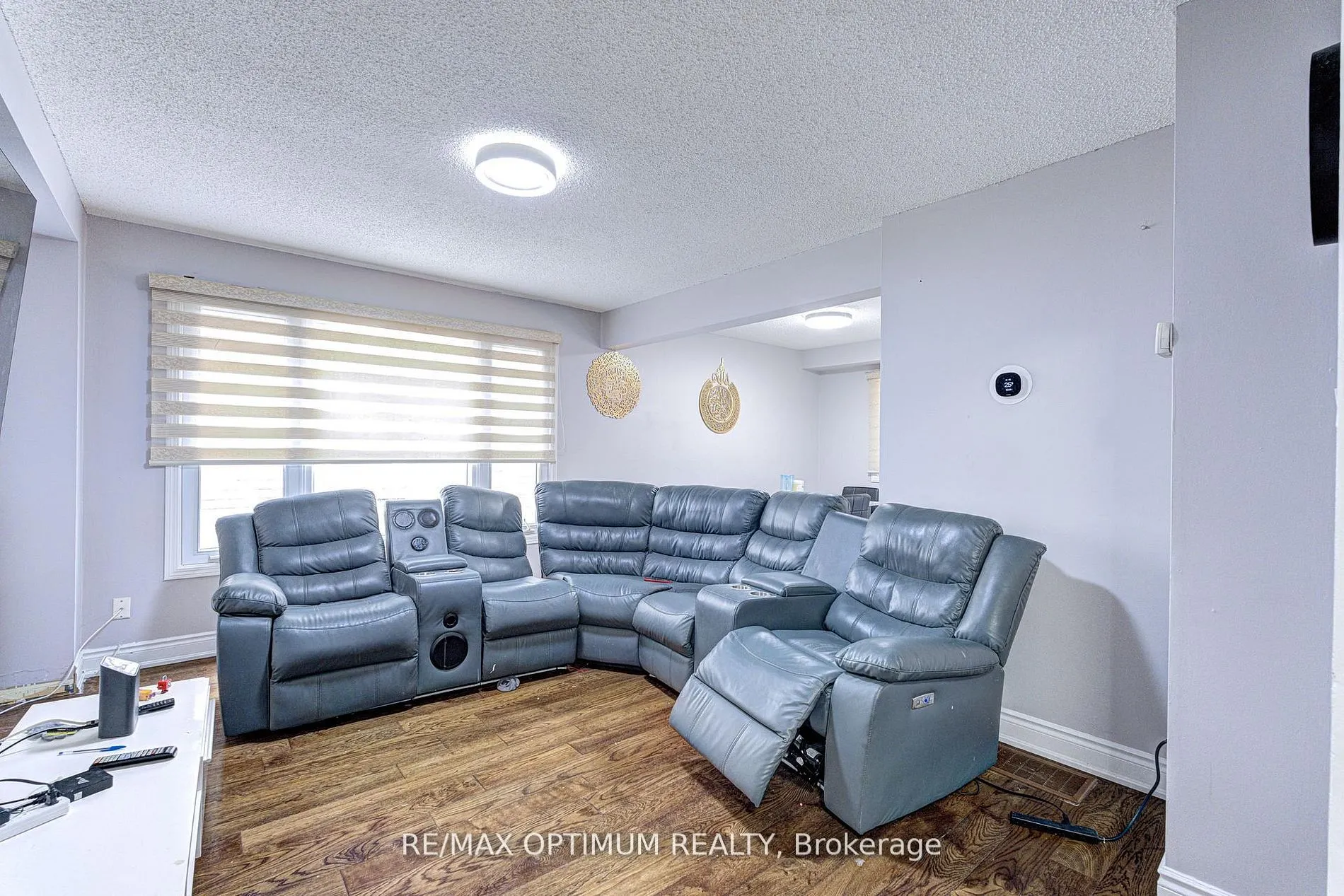 5 Roehampton Crescent