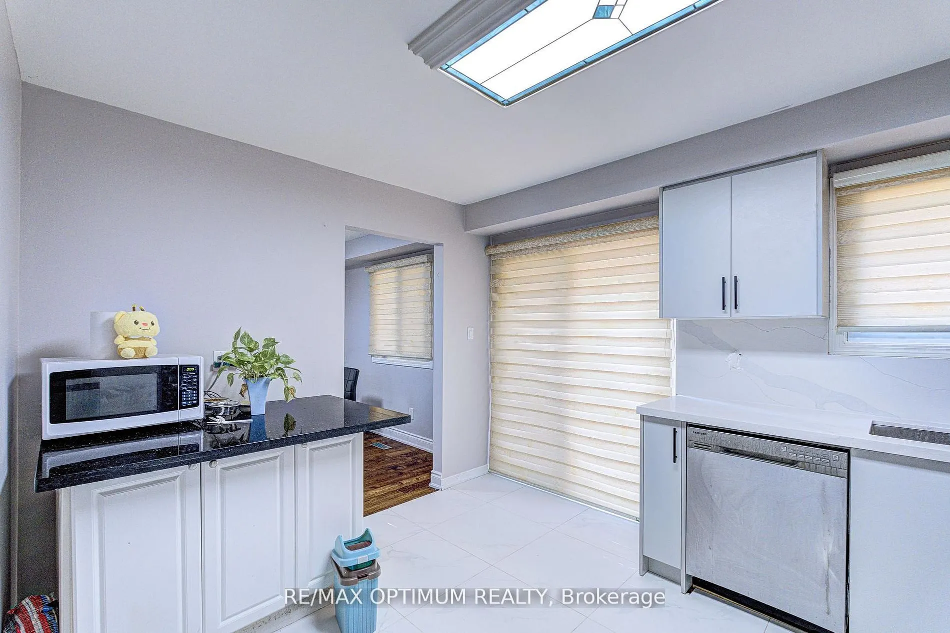 5 Roehampton Crescent