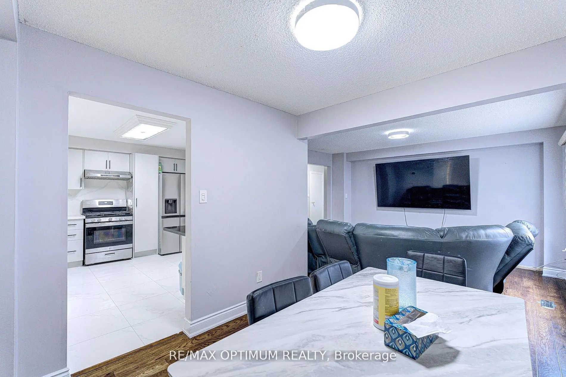 5 Roehampton Crescent