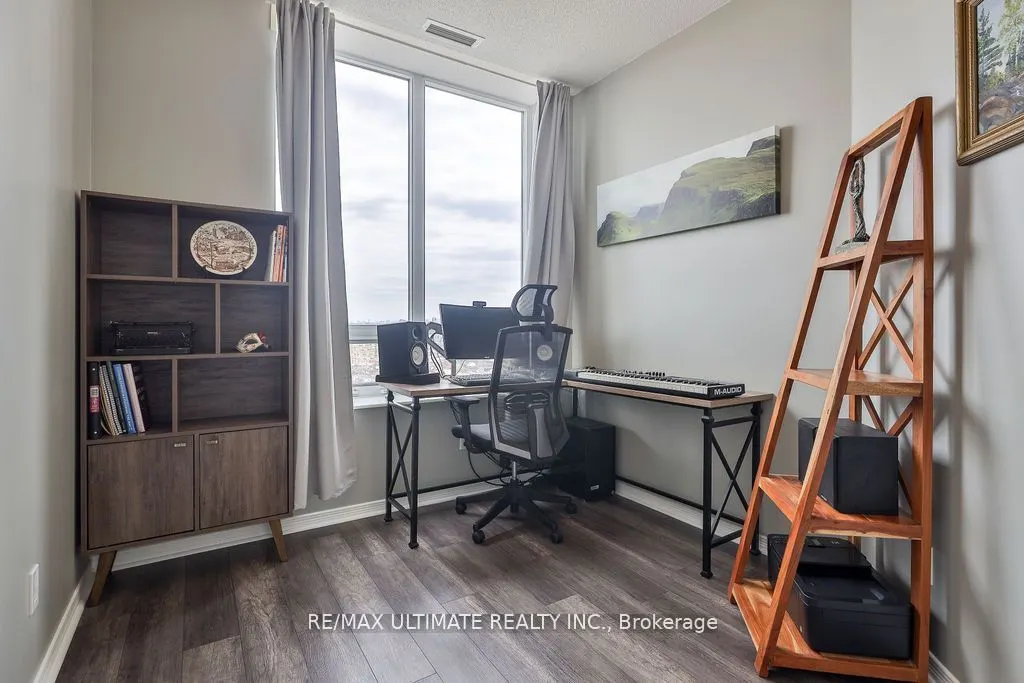 60 Heintzman Street #2404