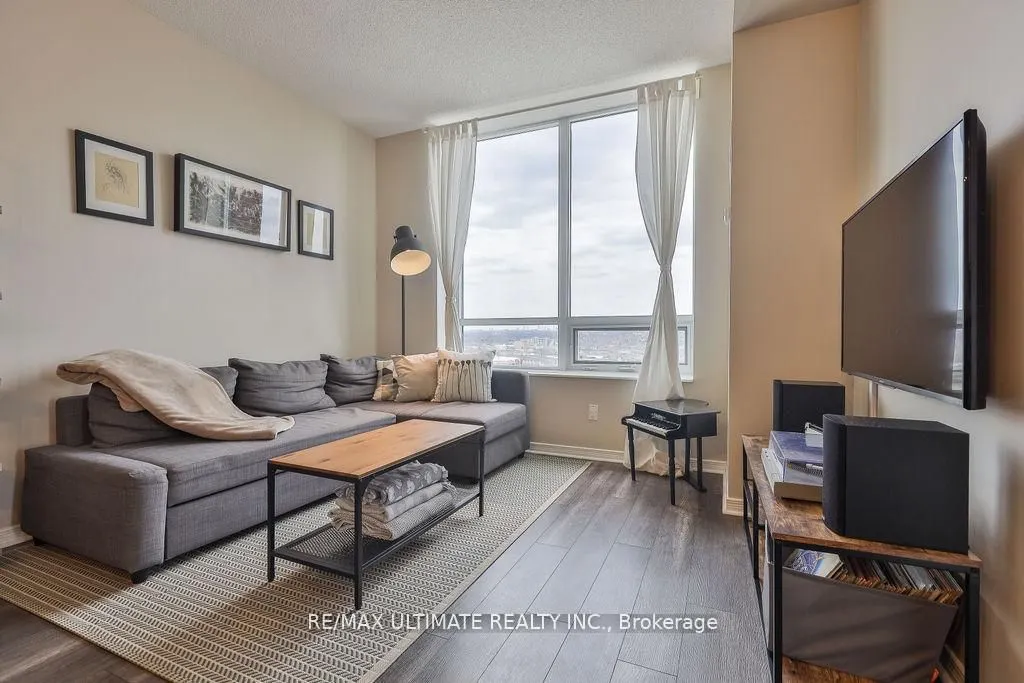 60 Heintzman Street #2404