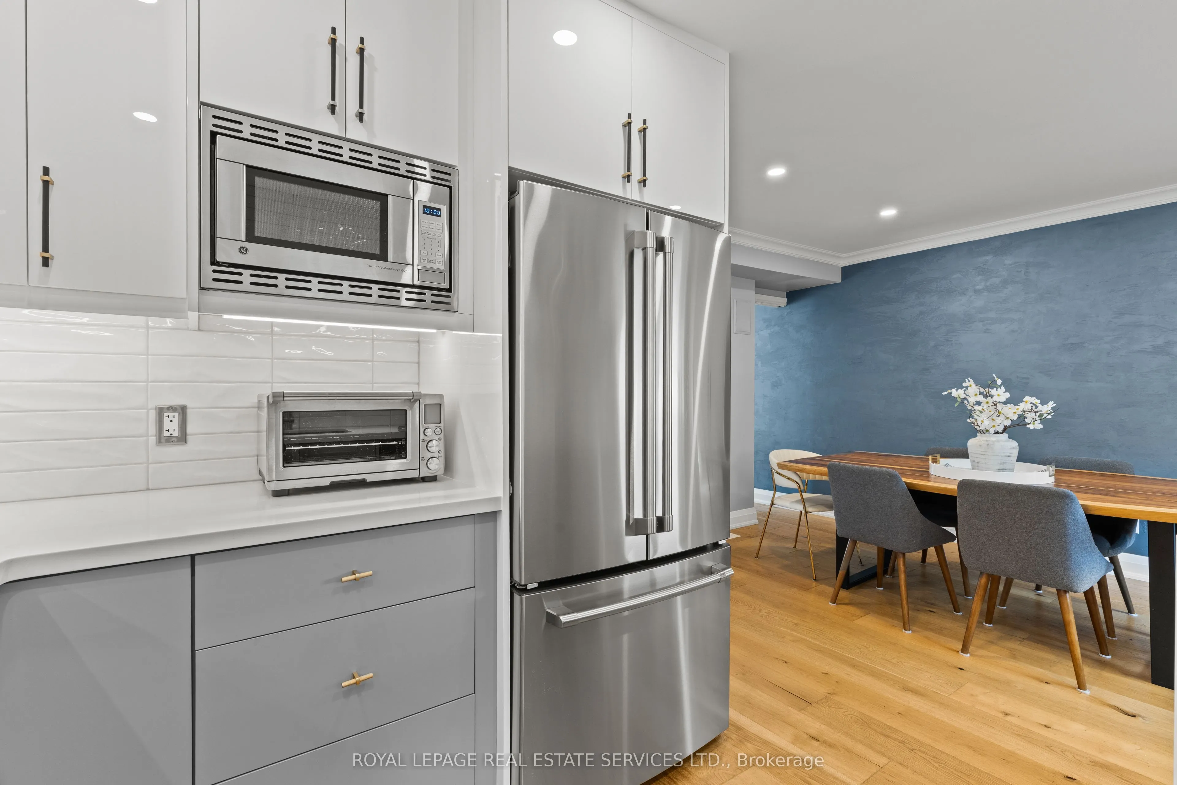 2303 Marine Drive #5