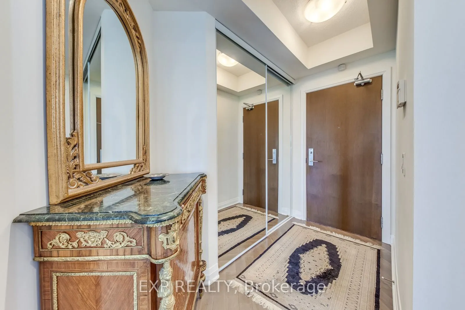 1055 Southdown Road #905