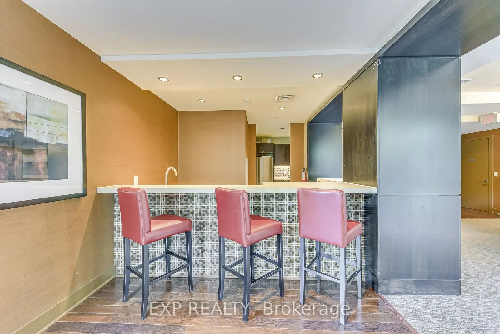 1055 Southdown Road #905