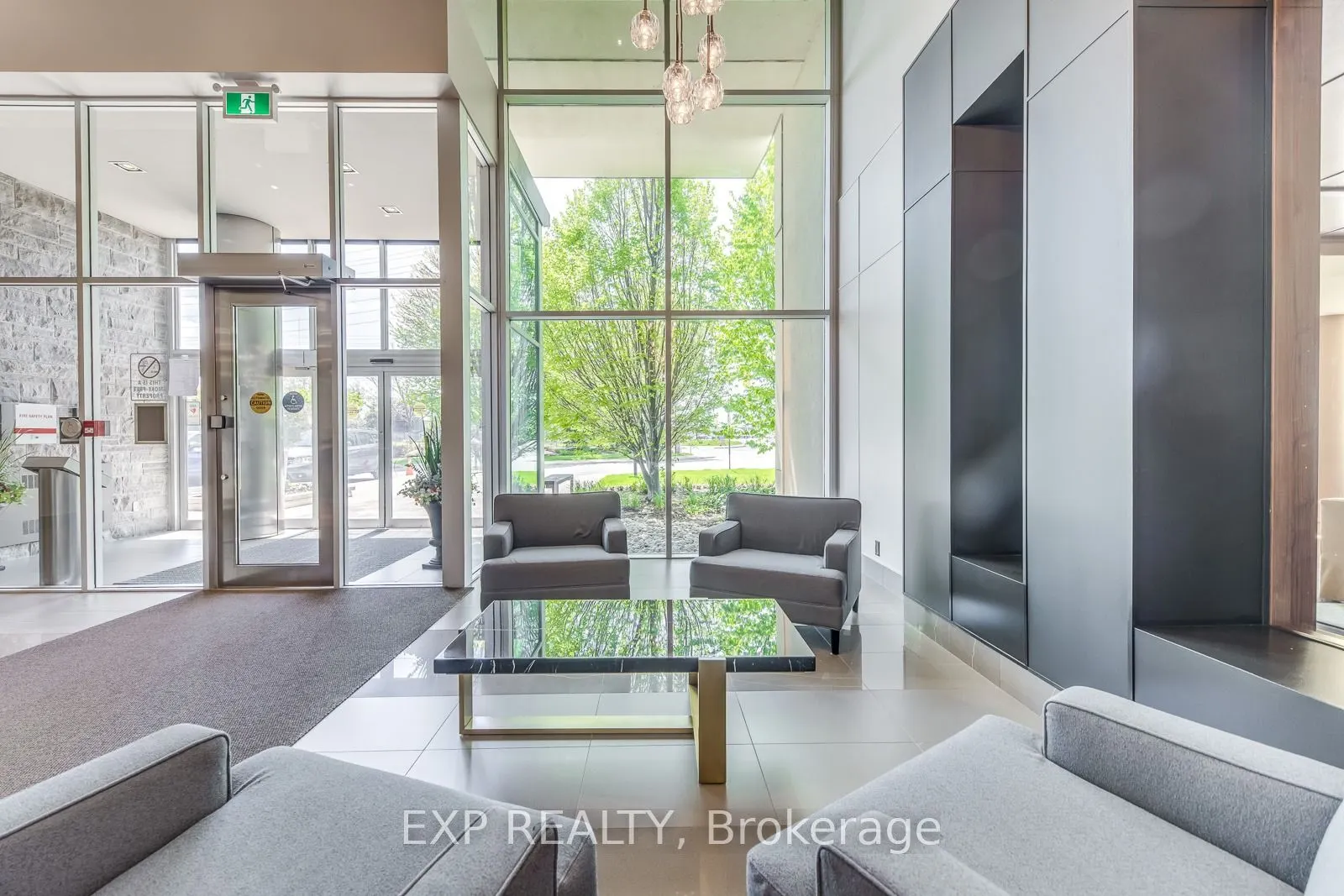 1055 Southdown Road #905