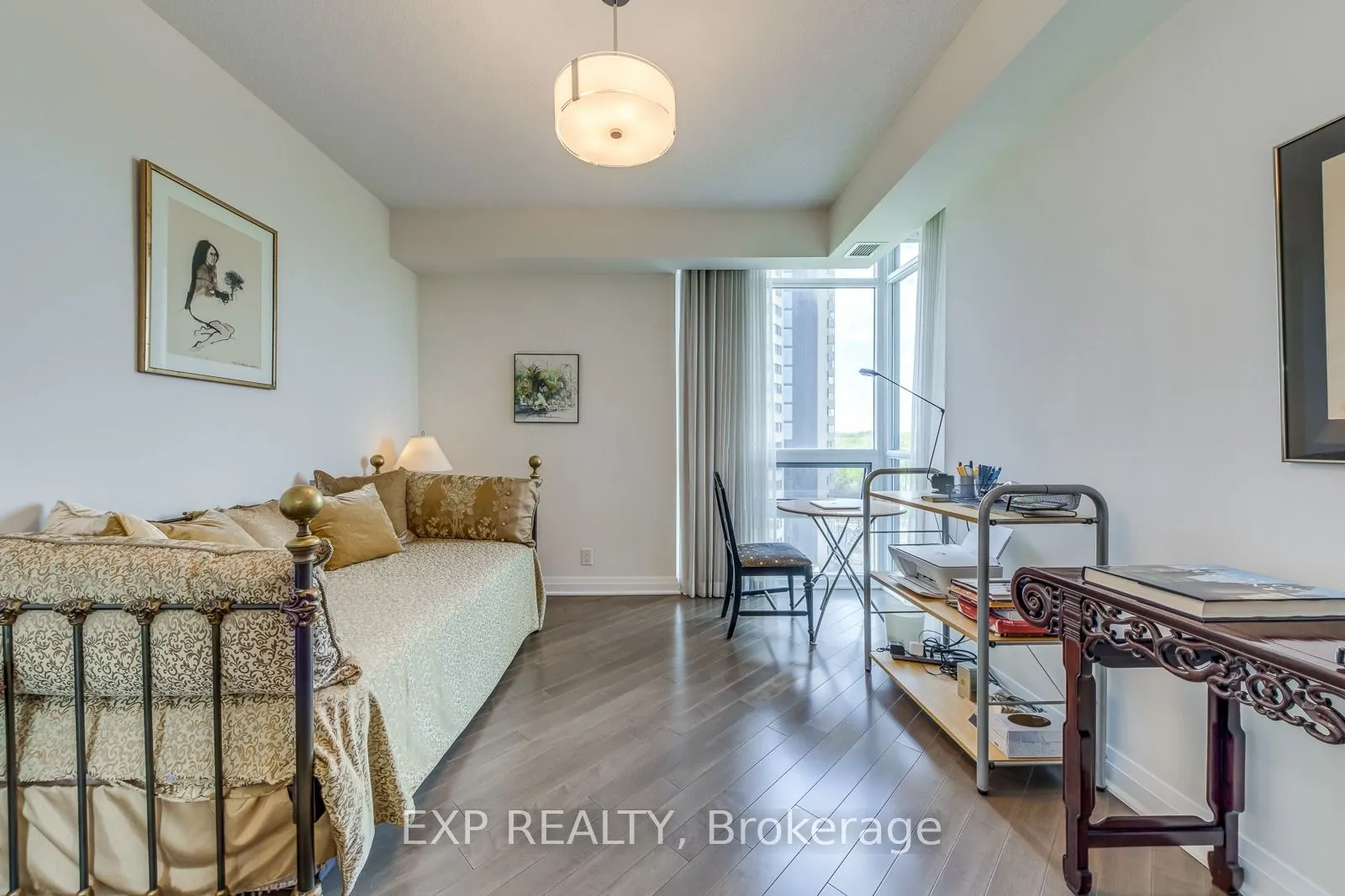 1055 Southdown Road #905