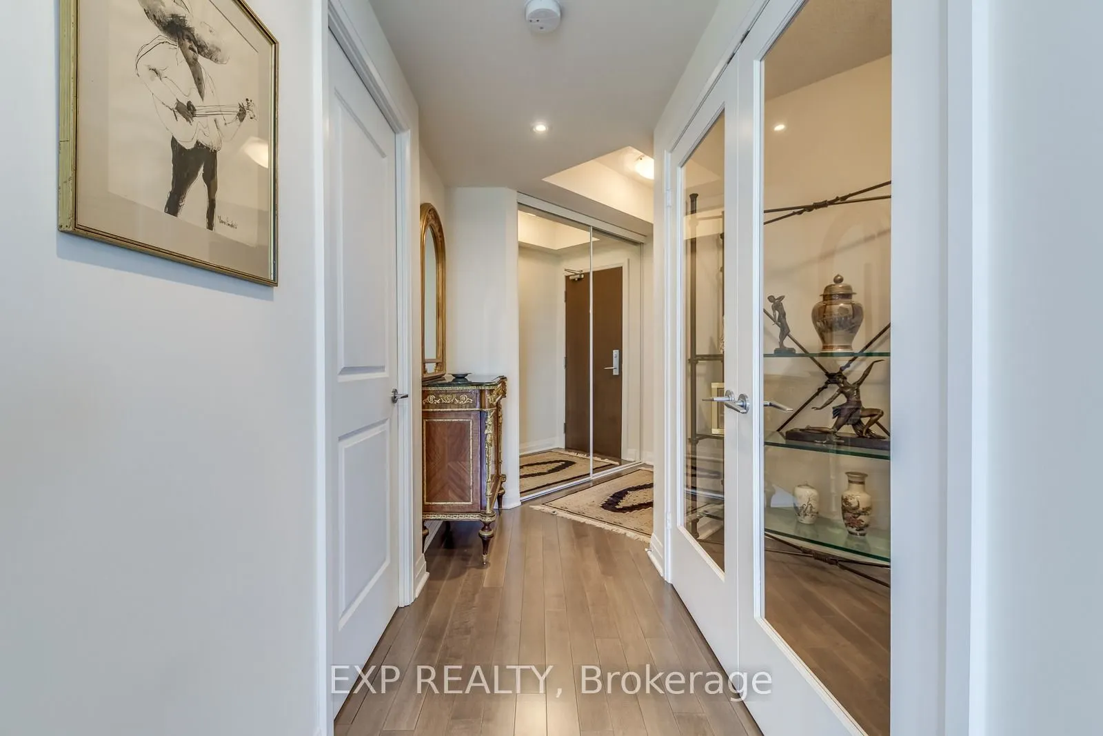 1055 Southdown Road #905