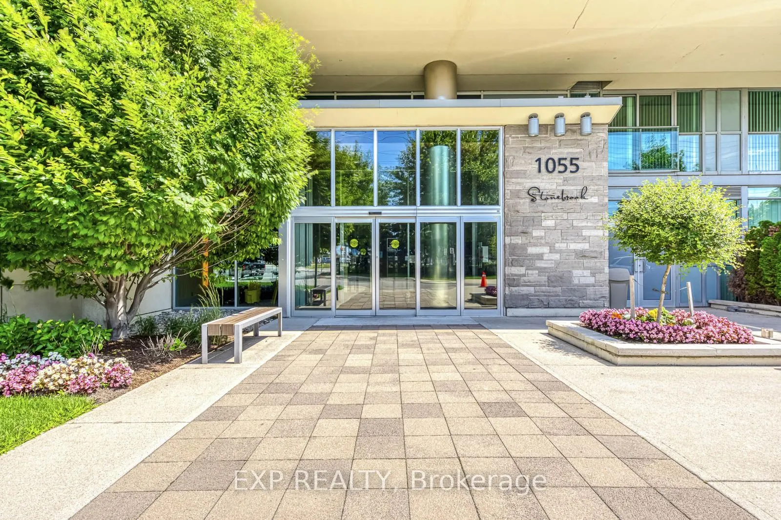 1055 Southdown Road #905