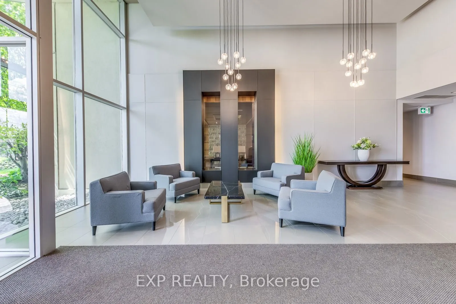 1055 Southdown Road #905