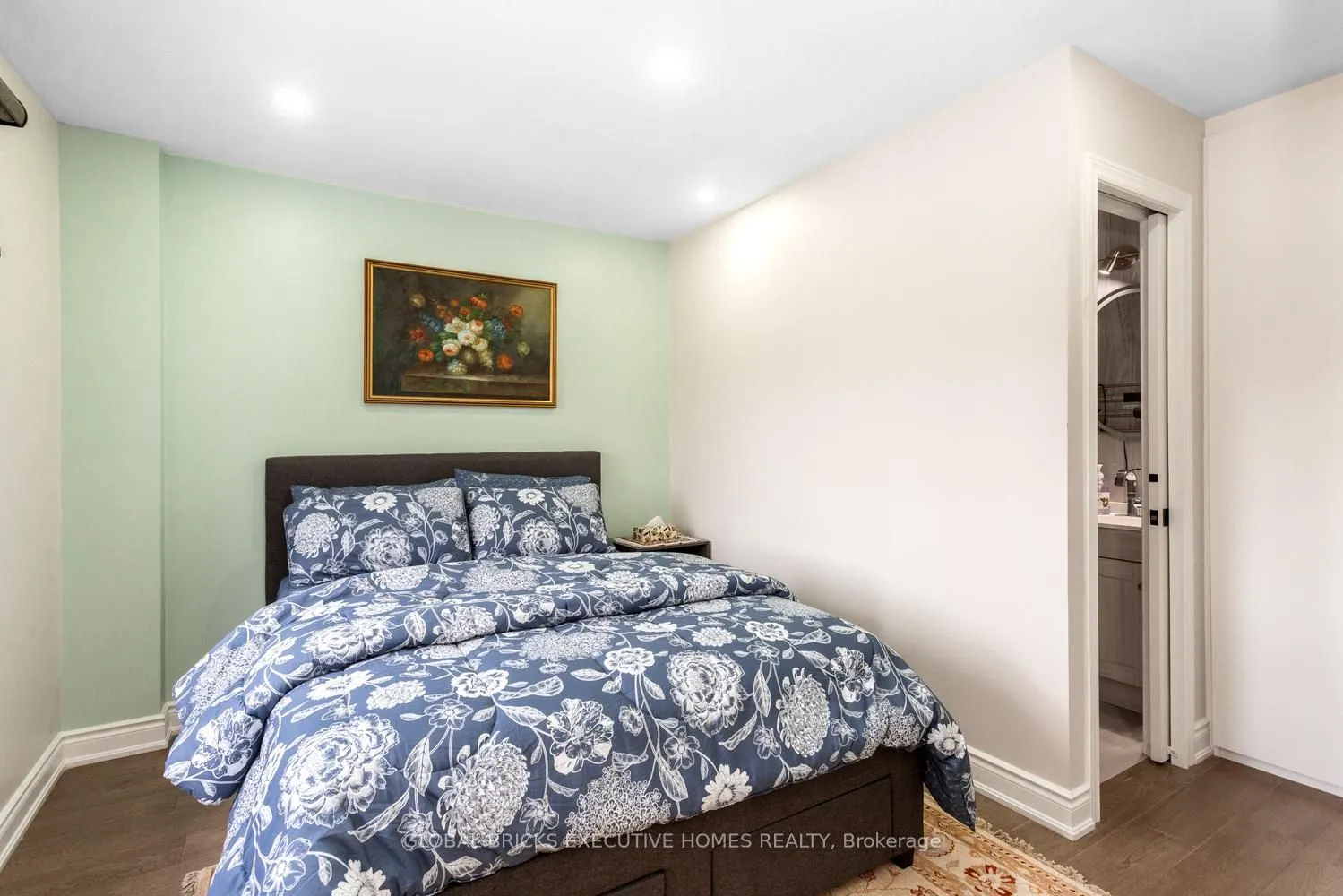 5952 Grossbeak Drive