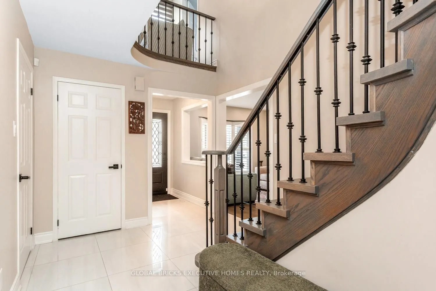 5952 Grossbeak Drive