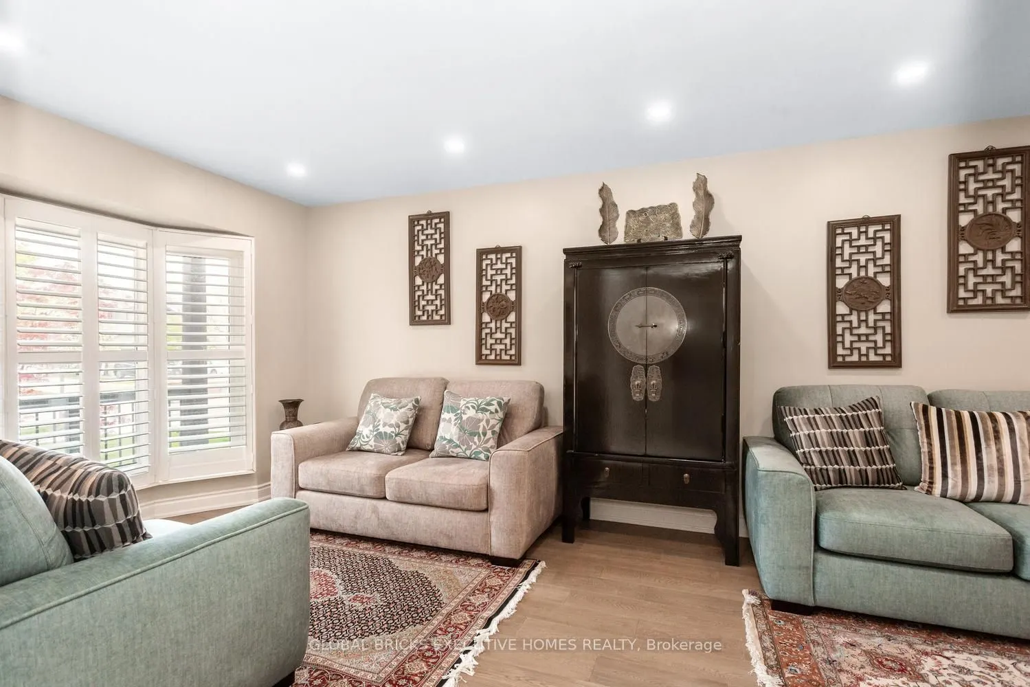5952 Grossbeak Drive